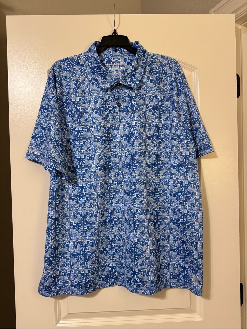 NWOT Men's Size XL IslandZone Hibiscus Tiles Polo - Blue Floral Print 👕